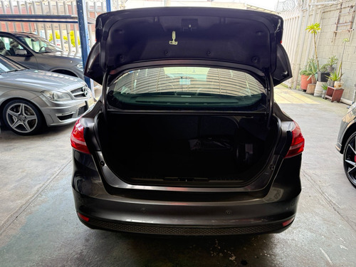 Ford Focus 2.0 Titanium Mt