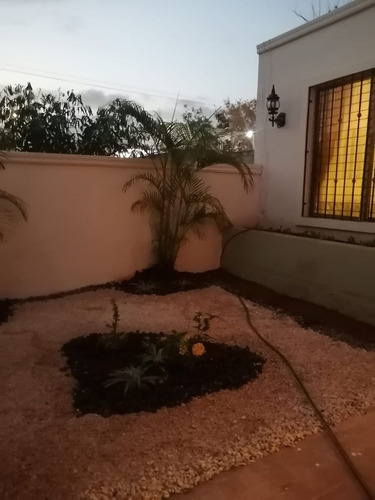 Casa Amueblada En Renta En Jardines Del Norte