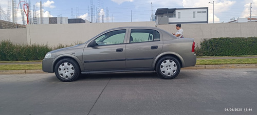 Chevrolet Astra 2.0 5p Básico M Mt