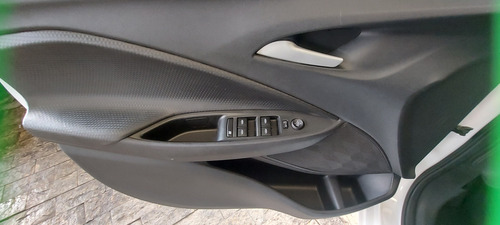 Chevrolet Onix plus 1.0 Lt Turbo 4p