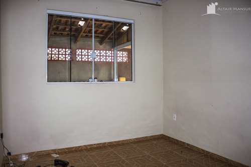 Imagem 8 de 15 de Casa 03 Quartos De Esquina À Venda Em Rua Asfaltada - 682