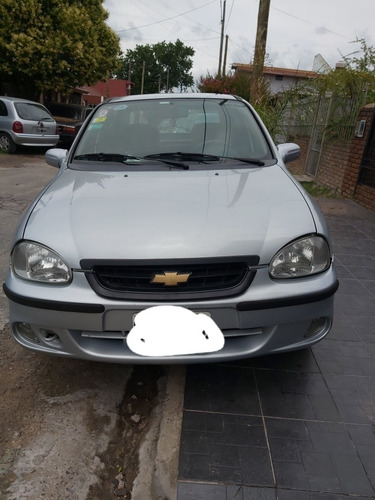 Imagen 1 de 9 de Chevrolet Corsa Classic Gls 1.4n