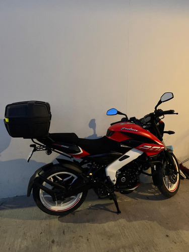 Vendo Moto Pulsar 200 Como Nueva Poco Uso