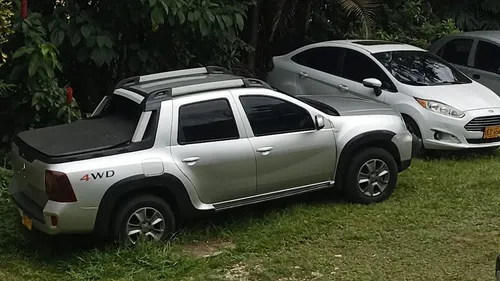 Renault Duster Oroch 2.0 Intens 4X4