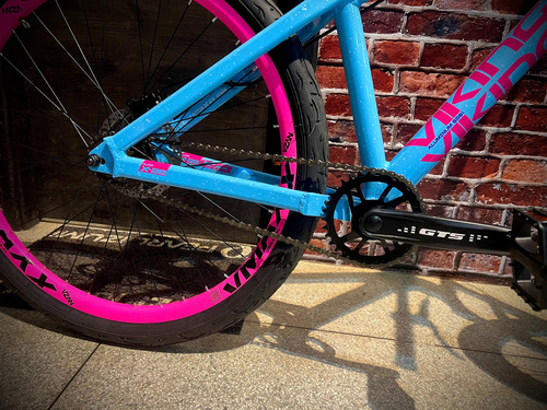 Bicicleta Vikingx Aro 26 21v Freio Disco Hidraulico Tuff 38 Cor Azul Celeste Rosa Rosa Tamanho Do Quadro 13.5