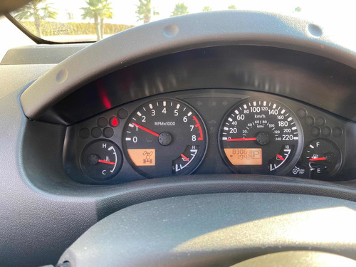 Imagen 10 de 12 de Nissan Frontier 4.0 Pro-4x V6 4x4 Mt 2015