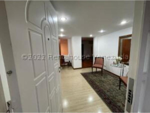 #24-23759 Elegante Apartamento En Cerro Verde