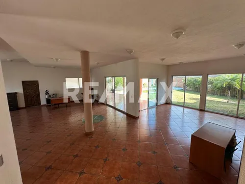 Venta De Casa Residencial Con Oficinas En San Pedro Cholula, Puebla.