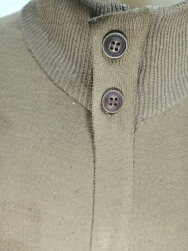 Imagen 4 de 7 de Campera De Lana Tipo Polera