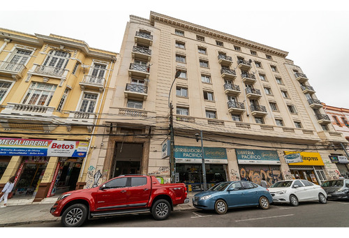 Al Lado De Casa Plan En Edificio Clasico De La Zona 1d-1b