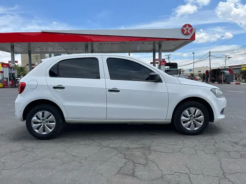 Volkswagen Gol Power 1.6cc MT AA 4X2