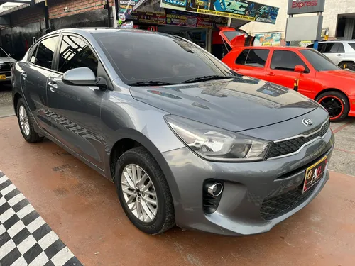 Kia Rio Emotion 1.4 Mt