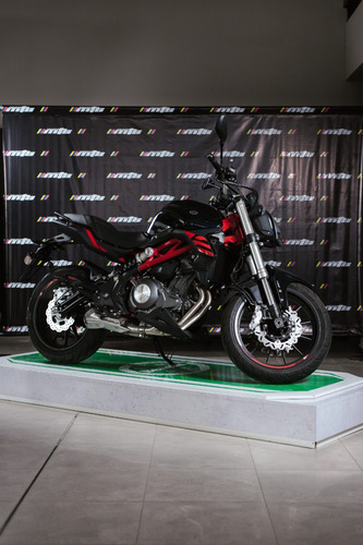 Benelli 302 S Año 2024