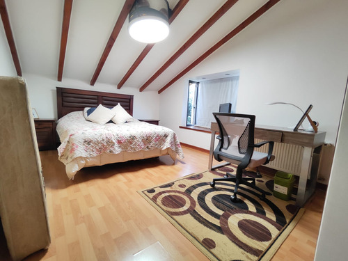 Venta De Amplia Casa En Providencia 6d5b3e