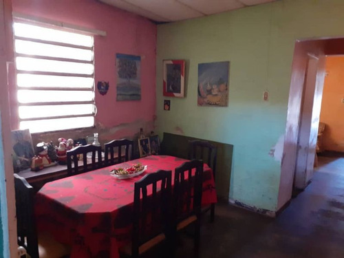 Imagen 18 de 23 de Se Venden 2 Los Locales Comerciales Con Casa A Remodelar. Av. Las Ferias Valencia. Codigo; 131216