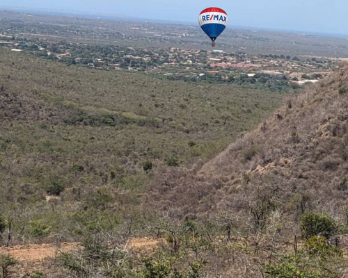 Terreno Amplio Y Natural #4, En Sector Guaimeque, Nueva Esparta, Isla De Margarita