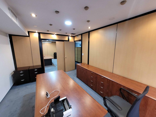 Imagen 3 de 15 de Piso De Oficina, 100m2, Seguridad, En Venta, Microcentro!