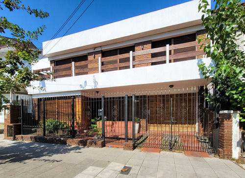 Venta Casa De 4 Ambientes En Wilde 