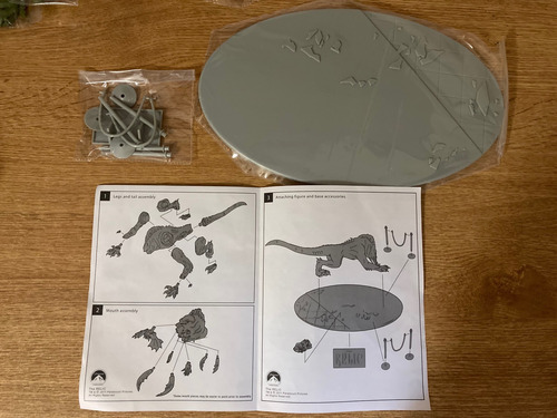 Modelo Kit The Relic Kothoga Creature. Pegasus Hobbies. (Usado)