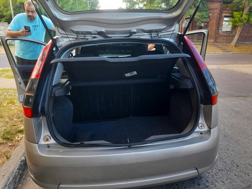 Ford Fiesta 1.6 One Ambiente Plus 98cv