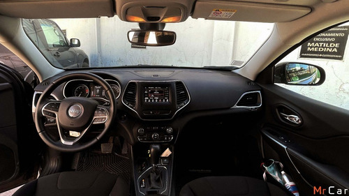 Imagen 8 de 14 de Jeep Cherokee Longitude 4x2 2019