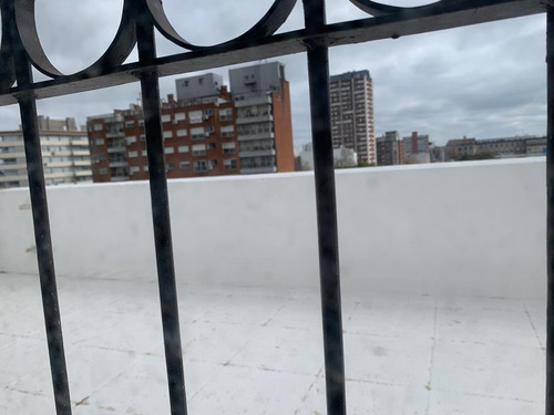 Imagen 4 de 10 de Apto Con Balcon