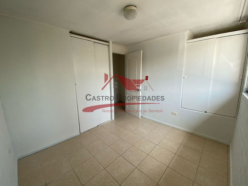 Hermosa Casa De Dos Pisos 4 Dormitorios 2 Baños, Quilicura