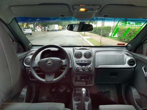Imagem 3 de 12 de Chevrolet Montana Sport 1.4 Econoflex 8v 2p