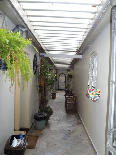 Casa Com 3 Dormitórios E 2 Vagas De Garagem - Paraíso - Ca1367