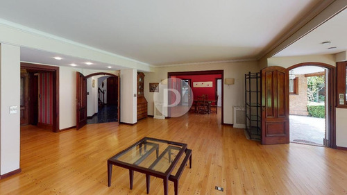 Imagen 10 de 28 de Espectacular Casa En La Mejor Zona De Las Lomas De San Isidro