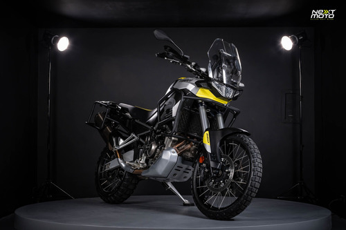 Aprilia Tuareg 660
