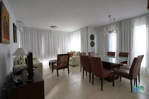 En Venta... Apartamento 3 Dormitorios En Av. Roosevelt, Punta Del Este