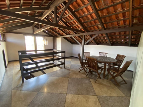 Sobrado No Floresta Com 4 Quartos Para Venda, 209 M² - Lg7625