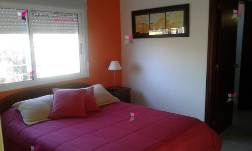 Venta Cómoda Casa En Barrio Jardines De Córdoba - Ref: 8291