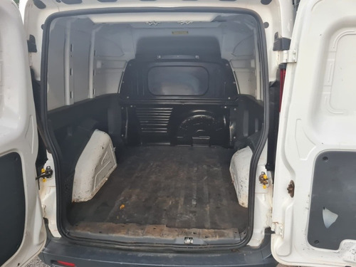Imagem 9 de 10 de Fiat Fiorino 2021 1.4 Hard Working Flex 4p 5 Marchas