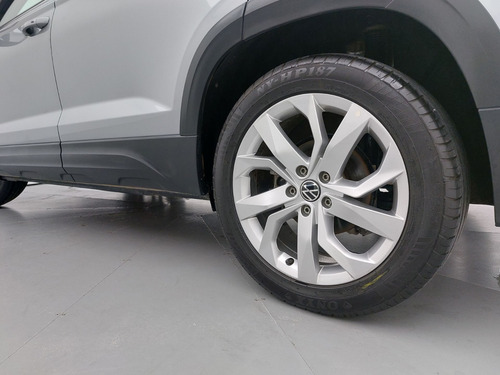 Volkswagen Taos 1.4 250 TSI TOTAL FLEX COMFORTLINE AUTOMÁTICO