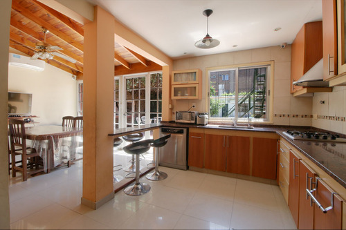 Venta Casa Con Pileta Munro