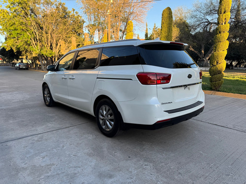 Kia Sedona 2.0 Lx At