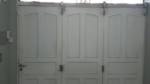 Puertas De Portón Corredizo De Madera Maciza 3 Cuerpos (Usado)