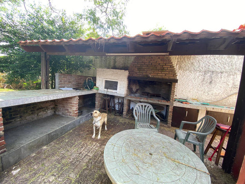 Venta De 2 Casas En Mismo Padrón Con 4 Dormitorios En Shangrila
