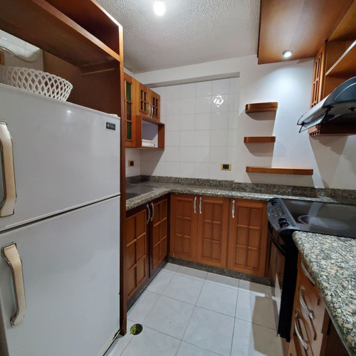 Apartamento Vacacional En Isla Margarita Con Terraza De Planta Baja En Playa El Angel