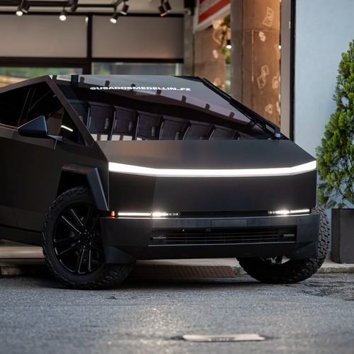 Tesla Cybertruck Foundation Series 2025