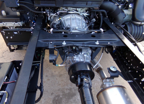 Imagen 12 de 16 de Isuzu Npr 75 Cabina Simple 5.2 L 153cv Chasis Largo 0km My23