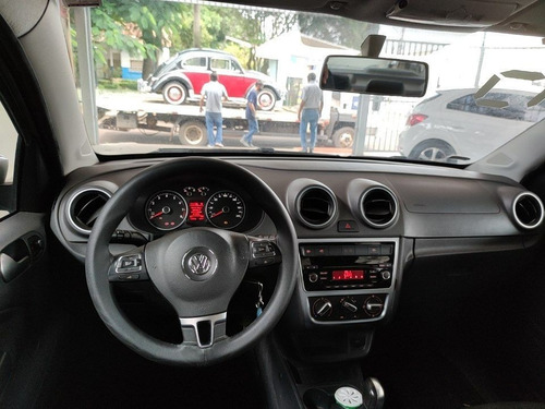 Imagem 4 de 5 de Volkswagen Voyage 1.6 Mi Comfortline I-motion 8v
