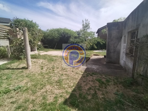 1111-33 Casa A Reciclar En Barrio Country Oportunidad Con Gran Potencial