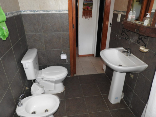 Gran Terreno Con Casa 3 Amb Y Pileta, Ubicado En Juan Bautista Alberdi Y Bouchard , San Vicente