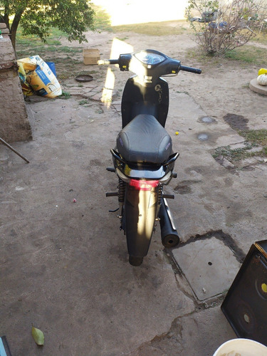 Imagen 2 de 5 de Honda Biz 125