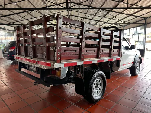 Nissan Frontier 2.5l Chasis 4x4