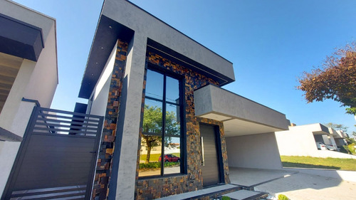 Casa No Condomínio Ouroville Para Venda, 3 Dorm. Com Suíte - Taubaté / Sp