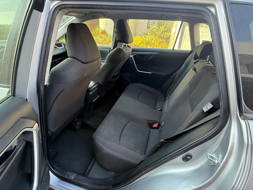 Toyota RAV4 2.5 Le 204hp At